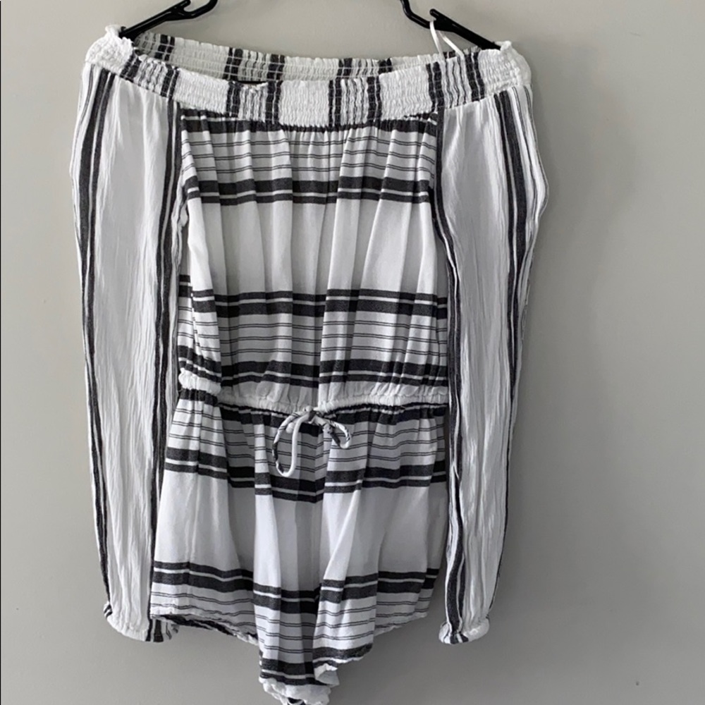 Rip curl- Off the shoulder romper